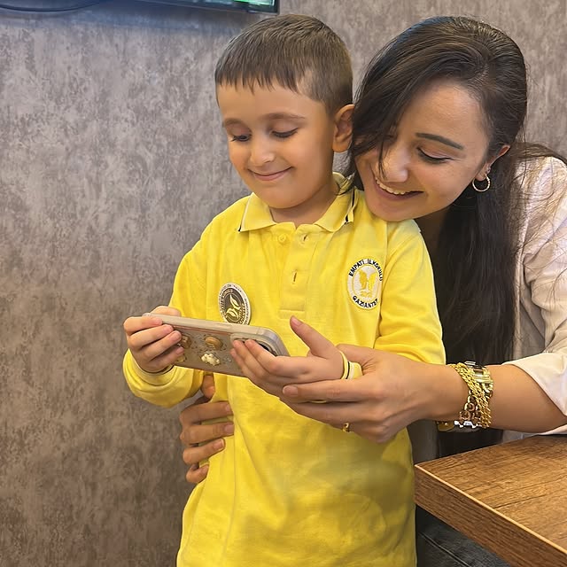 Kurumumuzdan Kareler